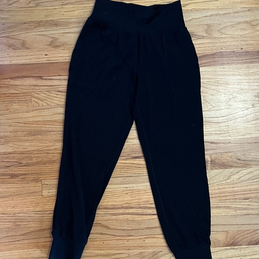 Athleta Black Ankle Cropped Pants